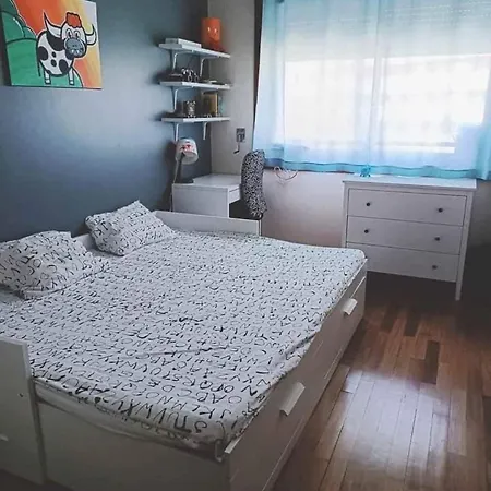 2 Bedroom Close To Airport With Pool & Gym *